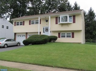 43 Monroe Dr, Hamilton, NJ 08619