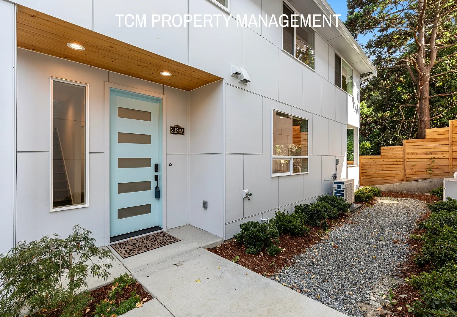 3 bed, 2.5 bath, 1500 sqft, $3,500 — Photo 2