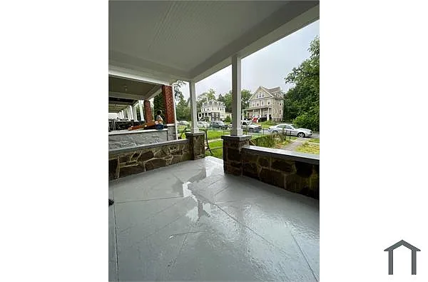 Building Photo - 2461 Shirley Ave