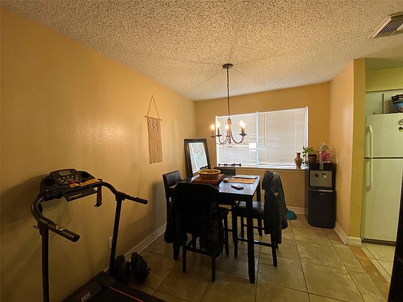 5th image of 5501 Brookglen Dr