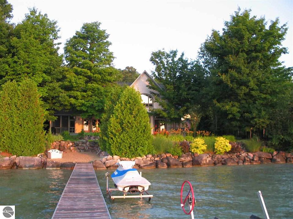 1st image of 7349 NW Torch Lake Dr