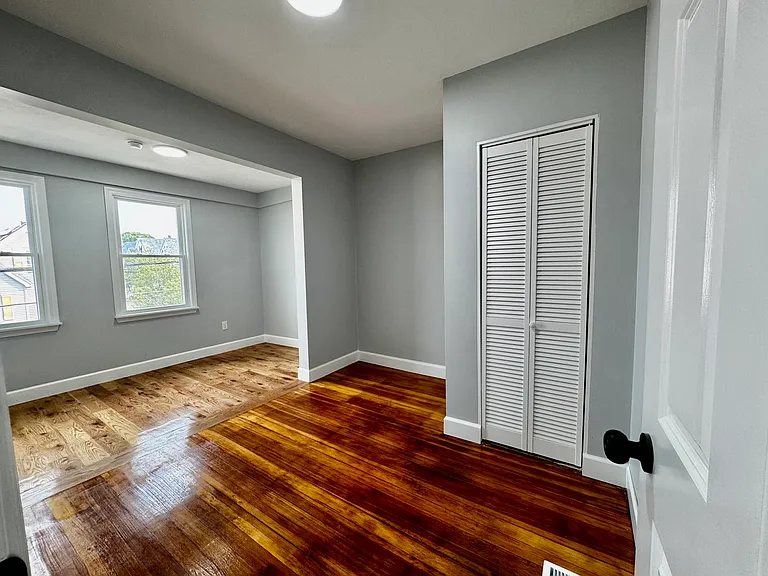 228 Belmont St #3 — Photo 7