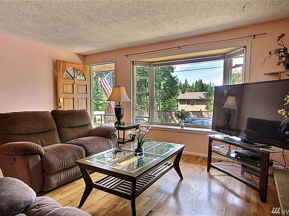 2nd image of 6324 173rd St SW