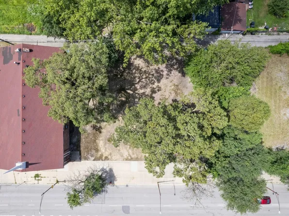 5632 S State St, Chicago, IL 60621