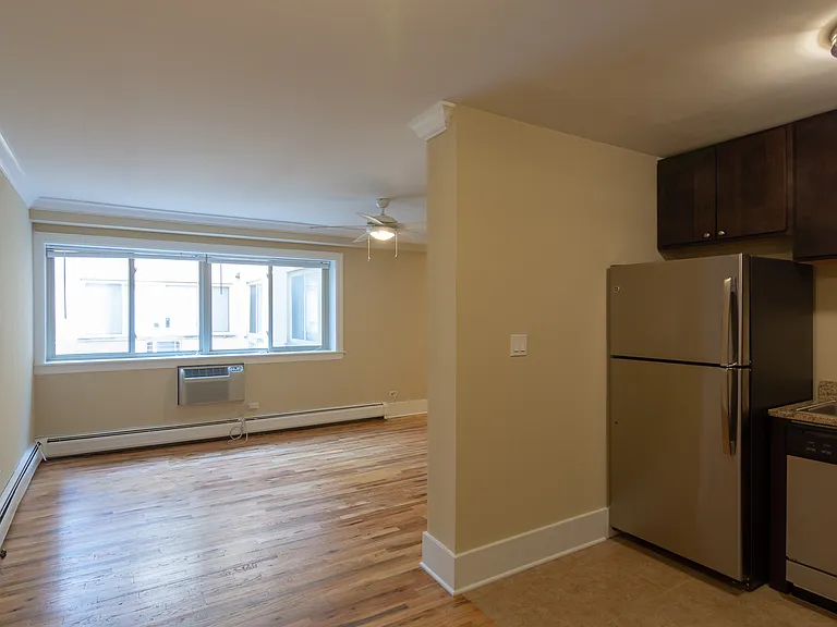 6710 N. Sheridan — Photo 8