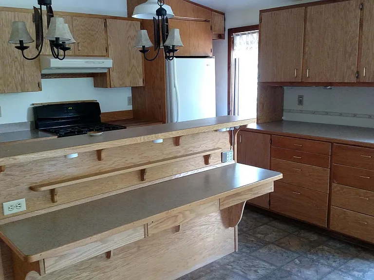 105 Auburn Rd. — Photo 16