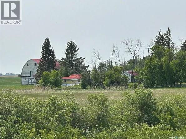Osiowy #10-185, McLeod, SK S0A 2B0