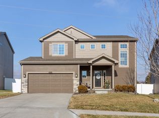 16426 Virginia St, Omaha, NE 68136