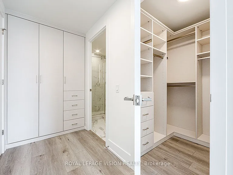 858 Dupont St #728 — Photo 33