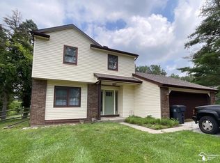 4228 Clegg Rd, Lambertville, MI 48144