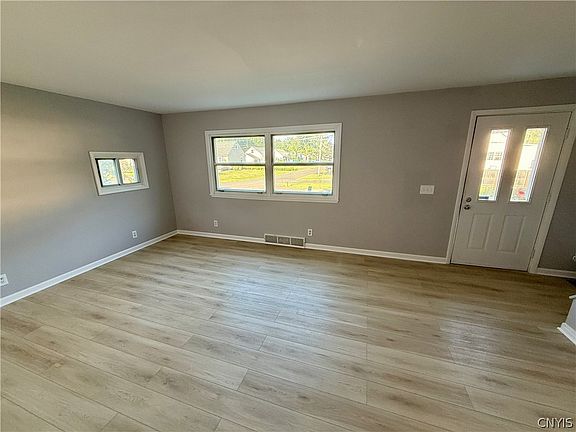 5th image of 106 Keith Dr