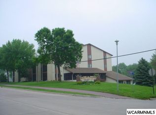 2679 Albion Ave APT 203, Fairmont, MN 56031