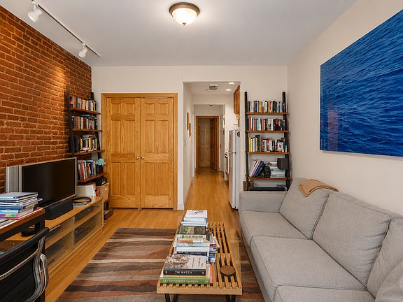 2nd image of 325 E 88th St APT 8