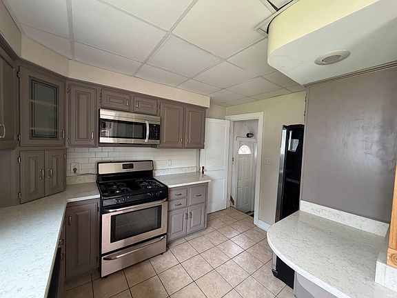 5th image of 505 Calhoun St