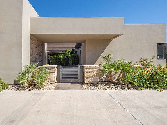 2nd image of 2040 S Pinnacle Cir