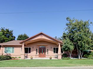 1012 Townhill Rd, Oakdale, CA 95361