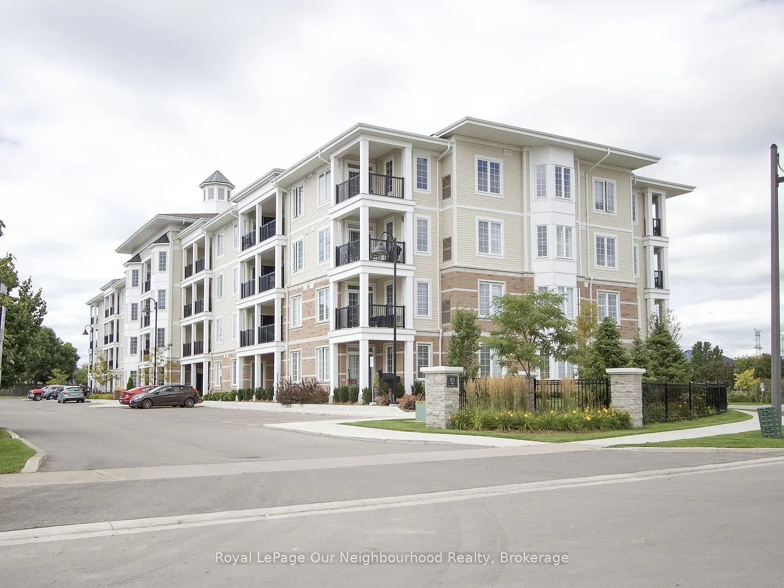 2 bed, $2,300 — Photo 3