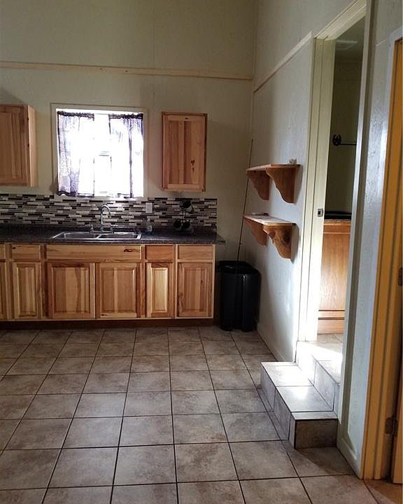 1st image of 170 Hillcroft Dr