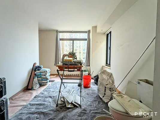 Rented by PocketBroker Inc | media 16