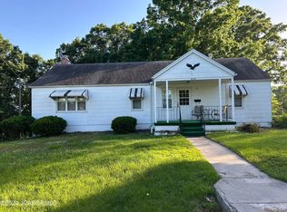 604 Memory Ln, Jefferson City, MO 65101