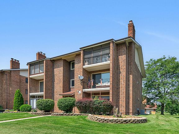 2nd image of 9942 Treetop Dr APT 2W