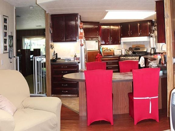 3rd image of 102 El Bosque Ave #102