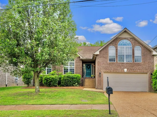 629 Sugar Mill Dr, Nashville, TN 37211