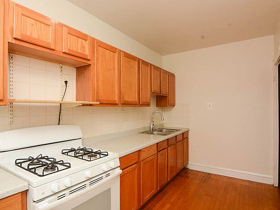 4th image of 4645 N Elston Ave #S3