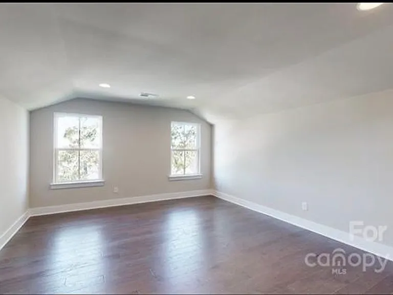 11807 Fiddlers Roof Ln — Photo 18