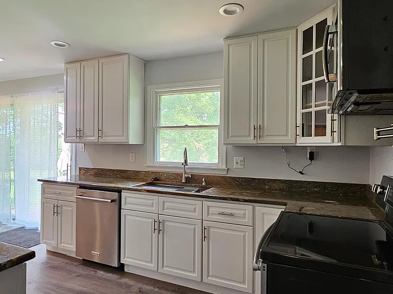10109 Lees Mill Rd — Photo 5