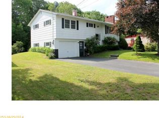 13 Mitchell St, Lewiston, ME 04240