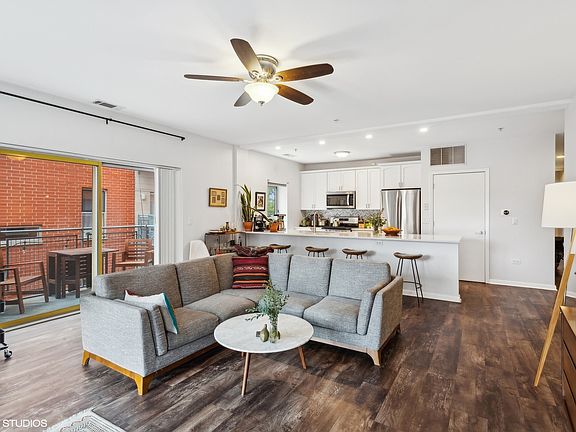4th image of 1222 Chicago Ave #503