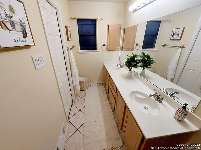 15126 Barataria Dr — Photo 15