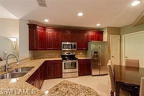 2 bed, 2.0 bath, 1482 sqft, $5,500 — Photo 3