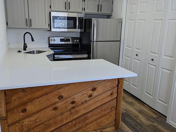 2nd image of 1011 Hover St #A-D