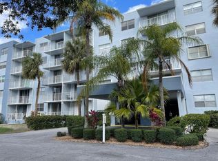 470 Executive Center Dr APT 1C, West Palm Beach, FL 33401