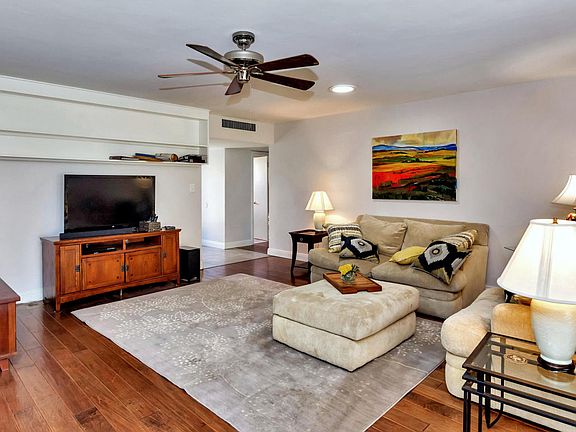 4th image of 5344 E Pinchot Ave