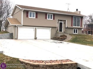 4411 Calvin Dr, Grand Island, NE 68801