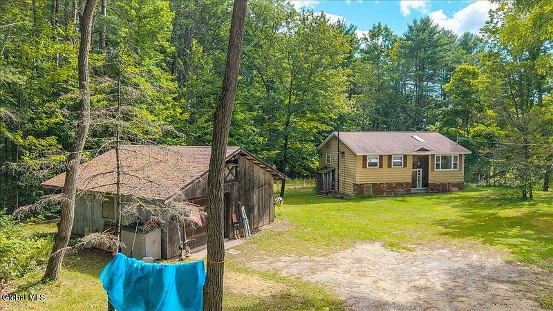 3rd image of 383 Coy Road