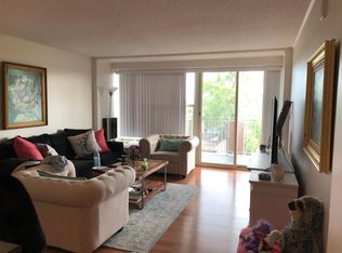 293 Harvard St #2, Cambridge, MA 02139