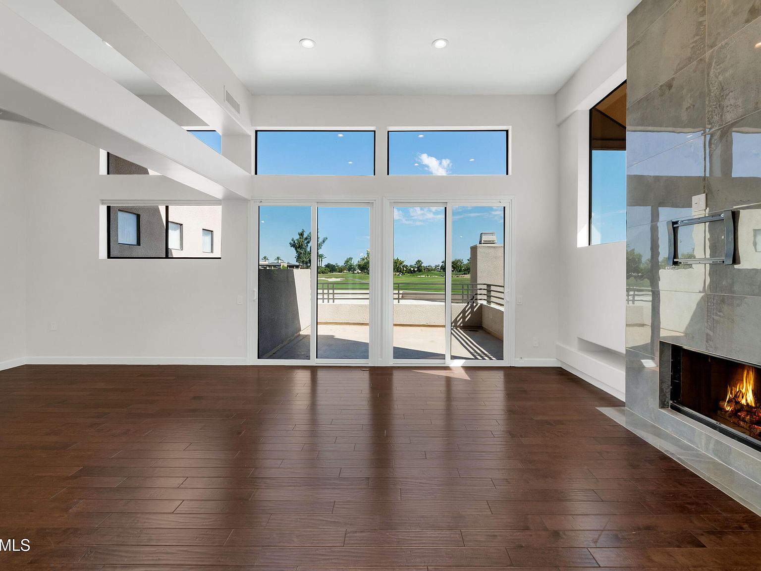 8989 N Gainey Center Dr UNIT 211