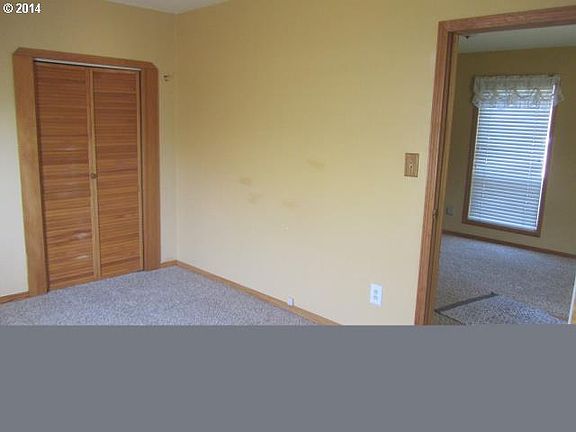 5th image of 208 S Holmes St