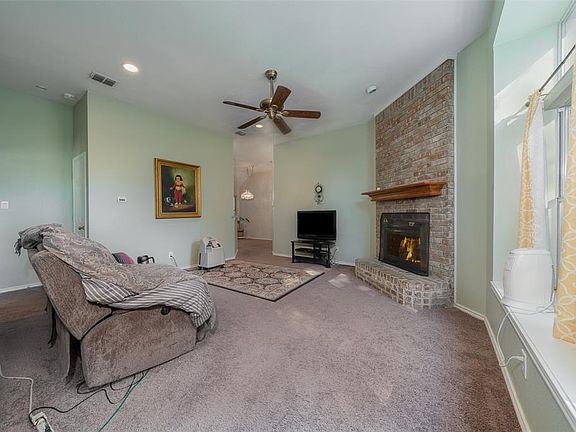 2nd image of 1503 Forest Creek Cir