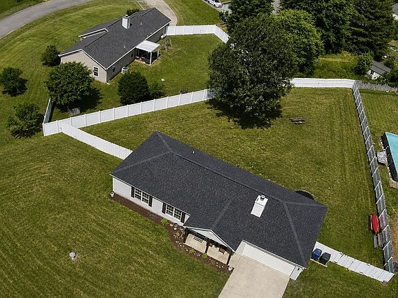 4th image of 322 Buffalo Creek Dr