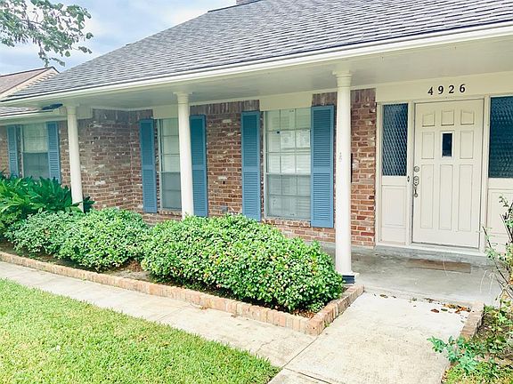 Decades of care for maintenance, this traditional has lots of potential as a remodel but Permits may be tricky to get because of HCAD valuations