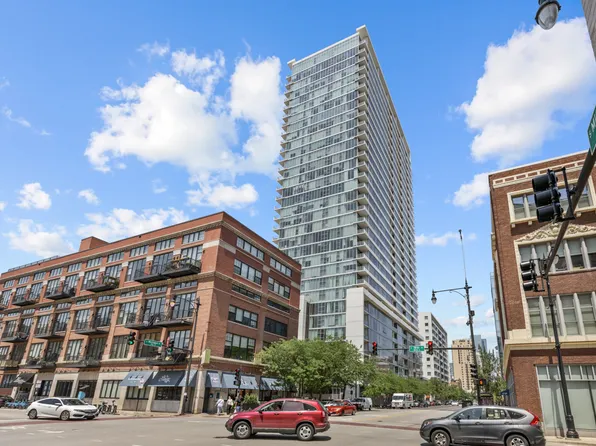 1720 S Michigan Ave APT 1804, Chicago, IL 60616