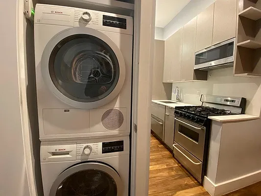 Rented by Compass | media 7