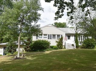 35 Pleasant Hill Rd, Chester, NJ 07930