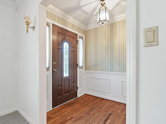 2nd image of 111 Woodward Rd