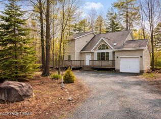 504 Galion Dr, Tamiment, PA 18371